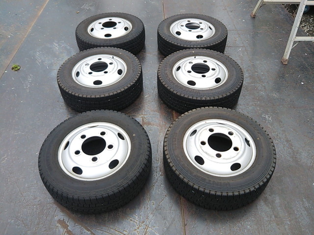 いすゞエルフ平ボディ小型（2t・3t）[写真19]