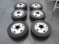 いすゞエルフ平ボディ小型（2t・3t）[写真19]