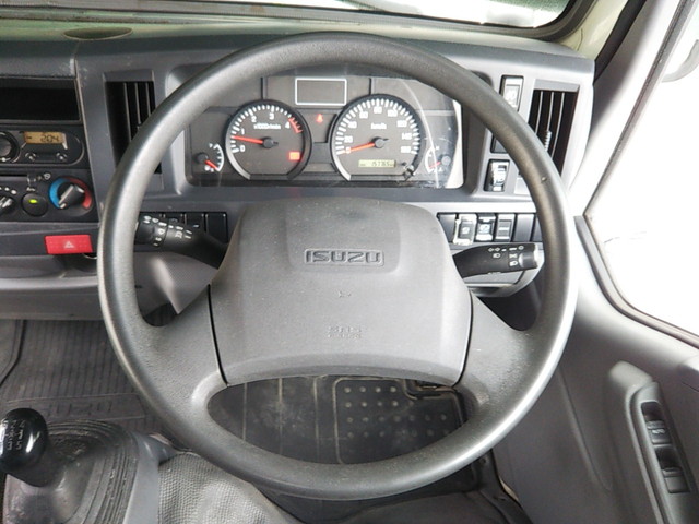 いすゞエルフ平ボディ小型（2t・3t）[写真35]