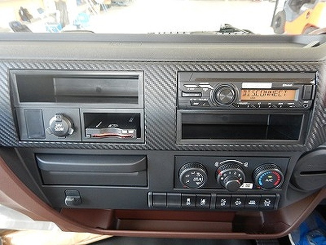 日野レンジャーコンテナ専用車中型（4t）[写真12]