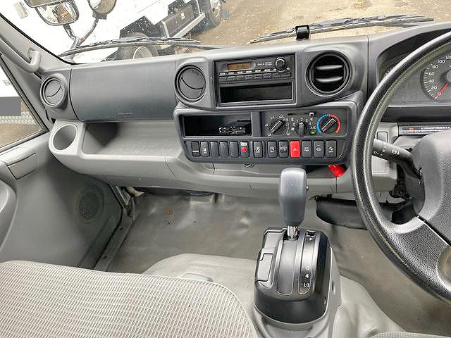 トヨタトヨエースアルミバン小型（2t・3t）[写真17]