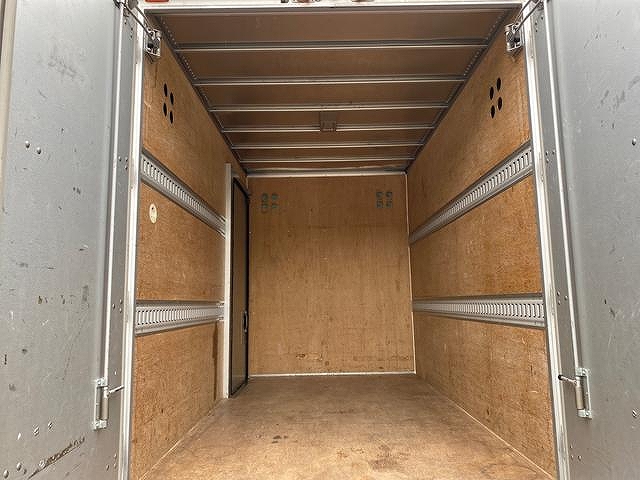 トヨタトヨエースアルミバン小型（2t・3t）[写真09]