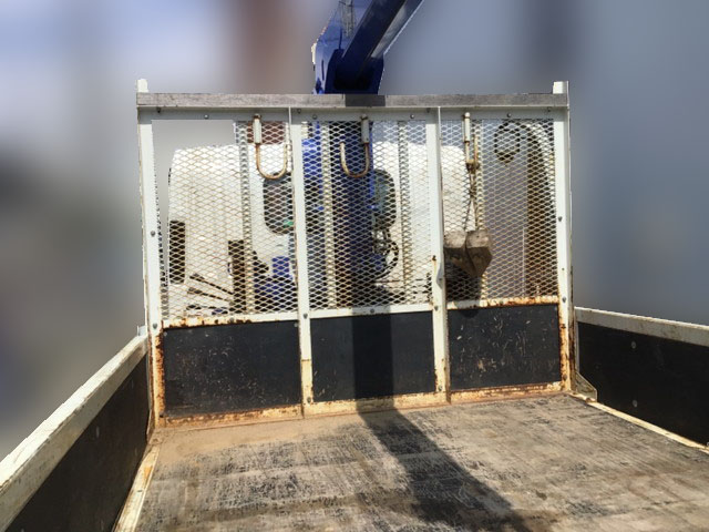 いすゞエルフクレーン3段小型（2t・3t）[写真08]