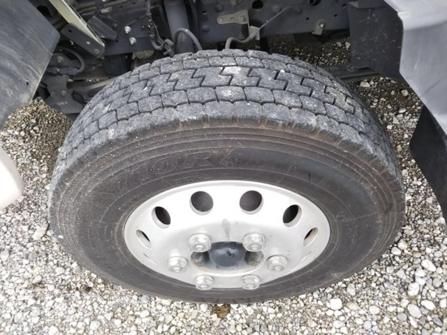 日野レンジャー冷凍車（冷蔵車）中型（4t）[写真14]