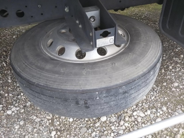 日野レンジャー冷凍車（冷蔵車）中型（4t）[写真16]