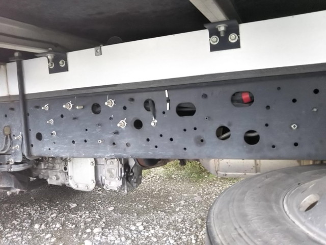 日野レンジャー冷凍車（冷蔵車）中型（4t）[写真17]