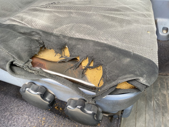 日野レンジャーアルミウイング中型（4t）[写真30]