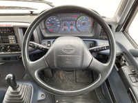 日野レンジャーアルミウイング中型（4t）[写真32]