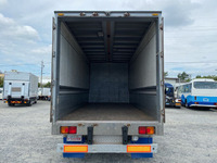 日野レンジャーアルミウイング中型（4t）[写真09]