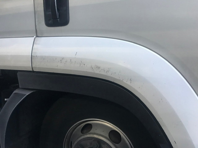 いすゞフォワードアルミブロック中型（4t）[写真10]