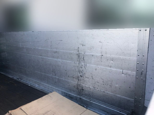 いすゞフォワードアルミブロック中型（4t）[写真07]