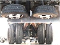 三菱ふそうキャンター平ボディ小型（2t・3t）[写真23]