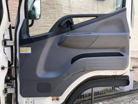 三菱ふそうキャンター平ボディ小型（2t・3t）[写真29]