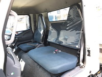 三菱ふそうキャンター平ボディ小型（2t・3t）[写真32]