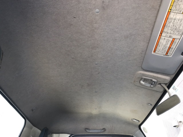 三菱ふそうキャンター平ボディ小型（2t・3t）[写真34]