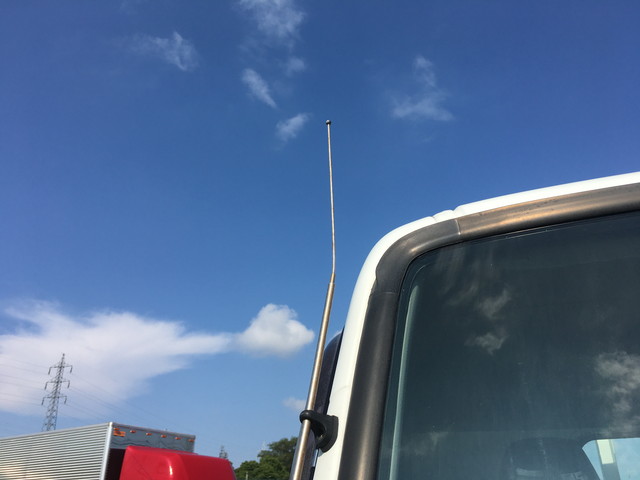 三菱ふそうキャンター平ボディ小型（2t・3t）[写真15]