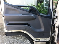 三菱ふそうキャンター平ボディ小型（2t・3t）[写真25]