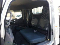 三菱ふそうキャンター平ボディ小型（2t・3t）[写真27]