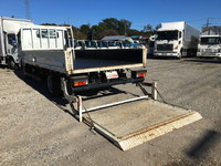 三菱ふそうキャンター平ボディ小型（2t・3t）[写真11]