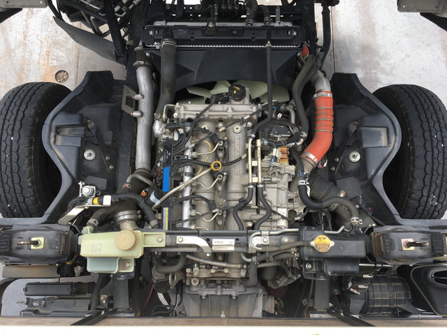 三菱ふそうキャンター平ボディ小型（2t・3t）[写真24]