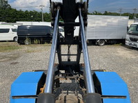 UDトラックスコンドルアームロール中型（4t）[写真10]