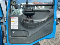 UDトラックスコンドルアームロール中型（4t）[写真23]