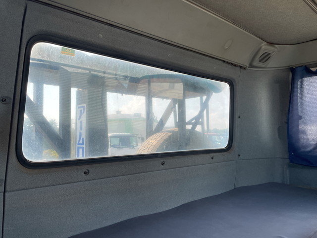 UDトラックスコンドルアームロール中型（4t）[写真29]