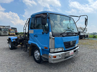 UDトラックスコンドルアームロール中型（4t）[写真03]