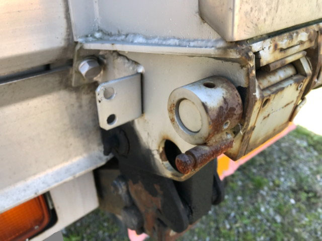 いすゞフォワードアルミウイング中型（4t）[写真10]