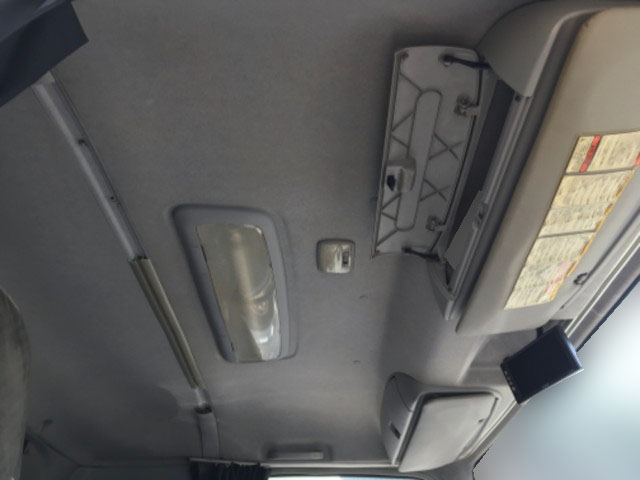 いすゞフォワードアルミウイング中型（4t）[写真23]