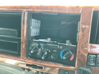 いすゞフォワードアルミウイング中型（4t）[写真31]