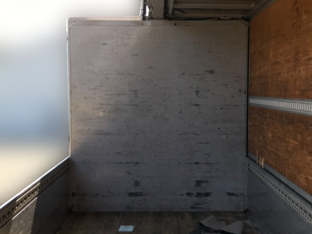 いすゞフォワードアルミウイング中型（4t）[写真07]