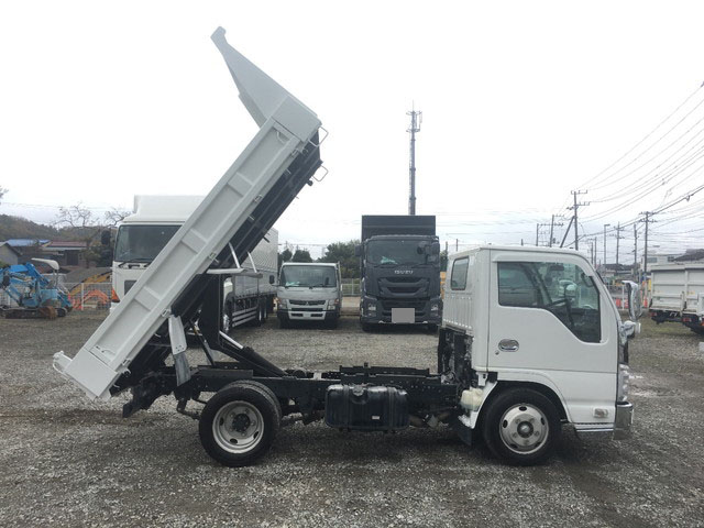 いすゞエルフダンプ小型（2t・3t）[写真09]