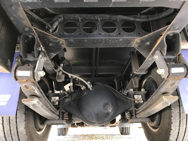 いすゞエルフ冷凍車（冷蔵車）小型（2t・3t）[写真20]