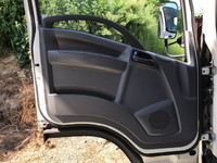 いすゞエルフ冷凍車（冷蔵車）小型（2t・3t）[写真23]