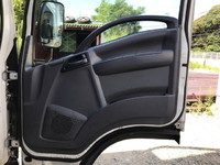 いすゞエルフ冷凍車（冷蔵車）小型（2t・3t）[写真24]