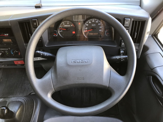 いすゞエルフ冷凍車（冷蔵車）小型（2t・3t）[写真30]