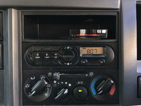 いすゞエルフ冷凍車（冷蔵車）小型（2t・3t）[写真33]