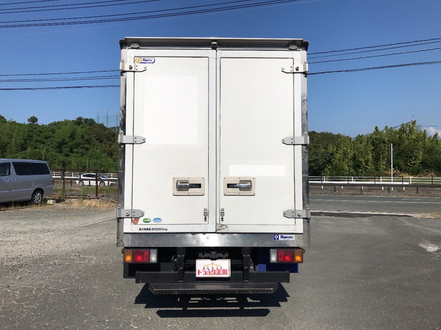 いすゞエルフ冷凍車（冷蔵車）小型（2t・3t）[写真09]