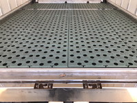 いすゞエルフ冷凍車（冷蔵車）小型（2t・3t）[写真15]