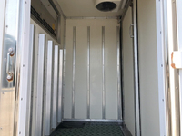 いすゞエルフ冷凍車（冷蔵車）小型（2t・3t）[写真17]