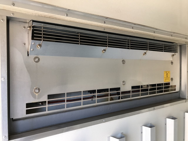 いすゞエルフ冷凍車（冷蔵車）小型（2t・3t）[写真18]