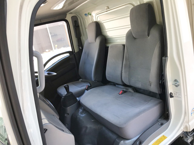 いすゞエルフ冷凍車（冷蔵車）小型（2t・3t）[写真25]