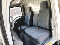 いすゞエルフ冷凍車（冷蔵車）小型（2t・3t）[写真25]