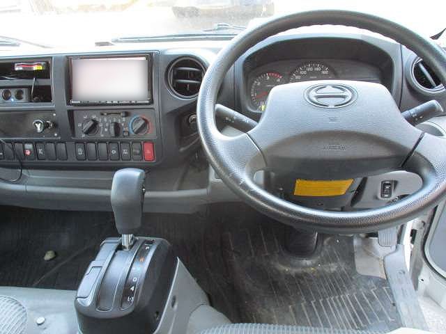 日野デュトロクレーン4段小型（2t・3t）[写真17]