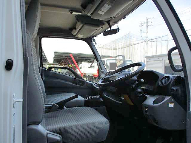 日野デュトロクレーン4段小型（2t・3t）[写真18]