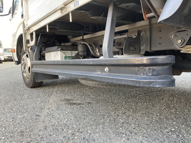 日野デュトロ平ボディ小型（2t・3t）[写真14]