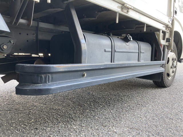 日野デュトロ平ボディ小型（2t・3t）[写真15]