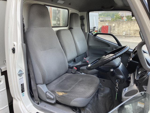 日野デュトロ平ボディ小型（2t・3t）[写真27]