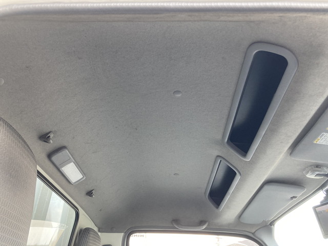 日野デュトロ平ボディ小型（2t・3t）[写真32]